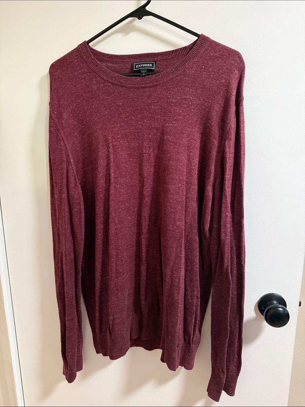 Express Men’s Crewneck Sweater in Wine